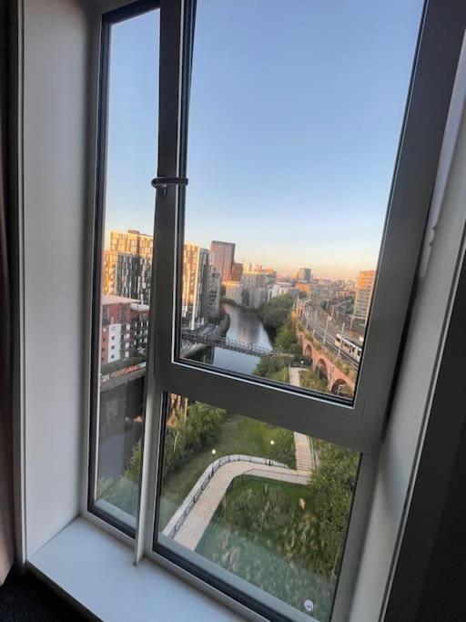 City Centre Penthouse Canal Views Manchester Buitenkant foto